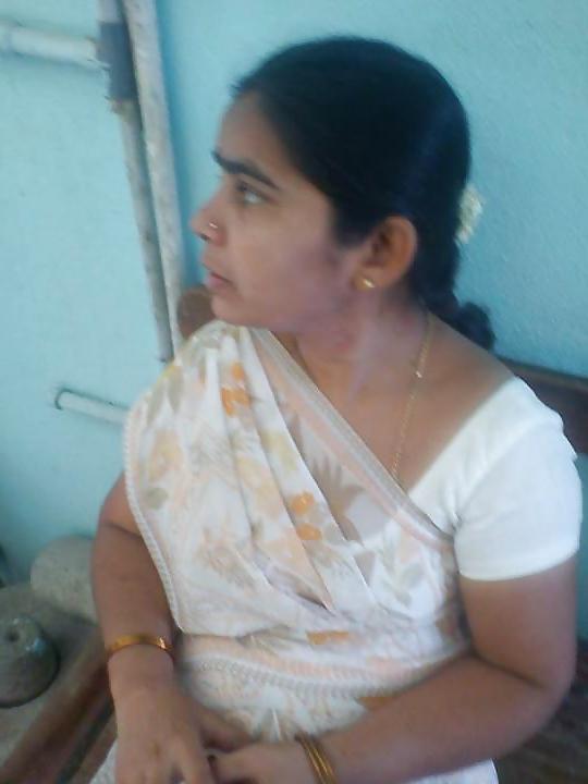 25P South indian aunties