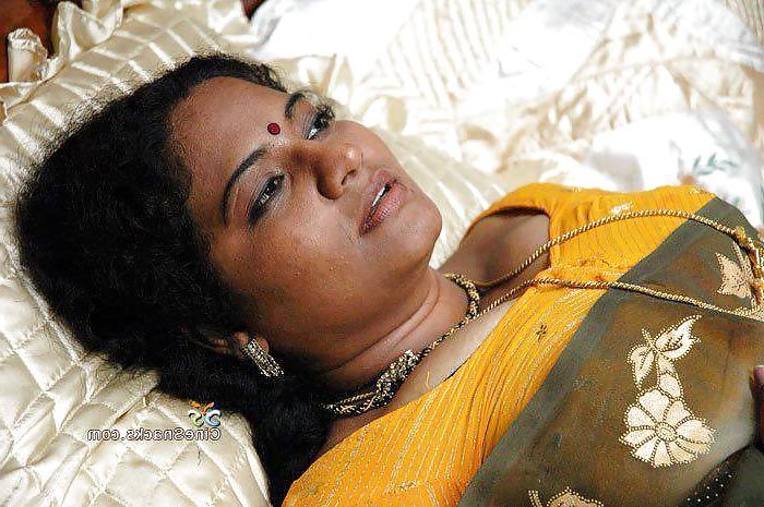 25P South indian aunties