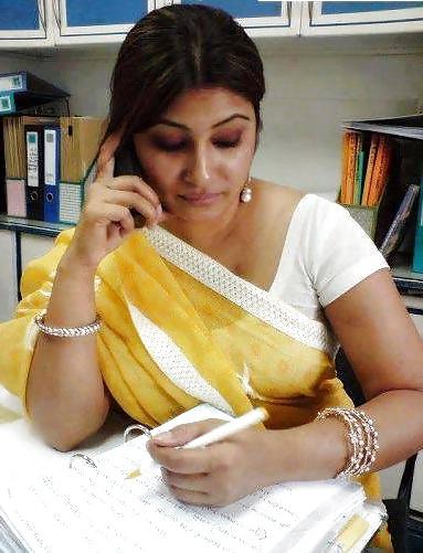 25P South indian aunties