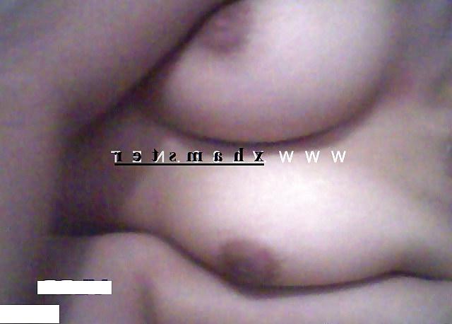 14P Indonesian schoolgirl gone naughty for her BF