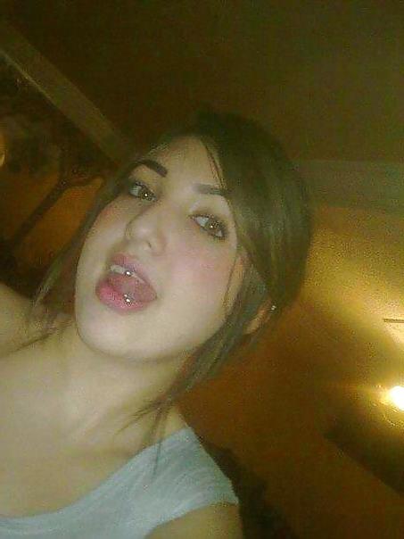 18P Beurette Algerienne et grosse SALOPES!