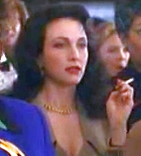 25P Bebe Neuwirth Hot Smoking Babe