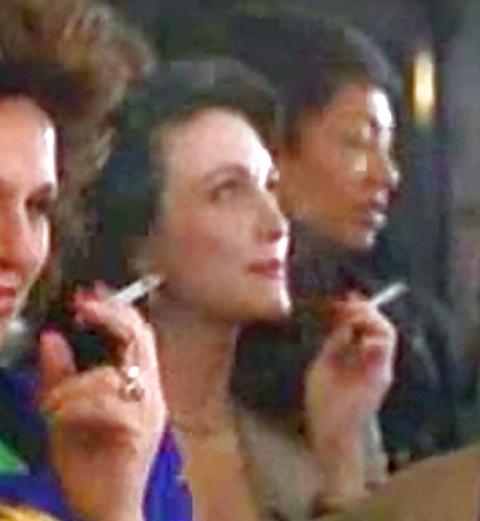 25P Bebe Neuwirth Hot Smoking Babe