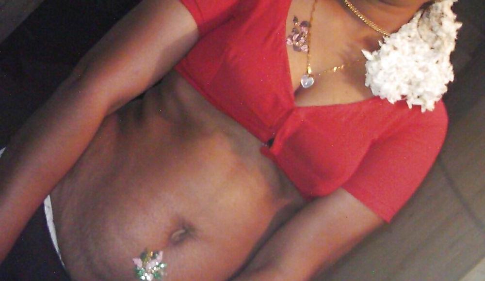 25P Indian house-wifes exposed