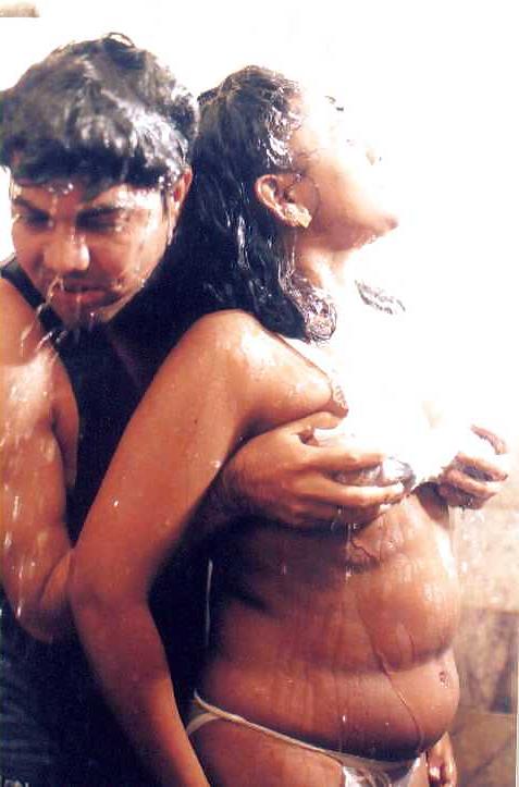 25P Indian aunty showing