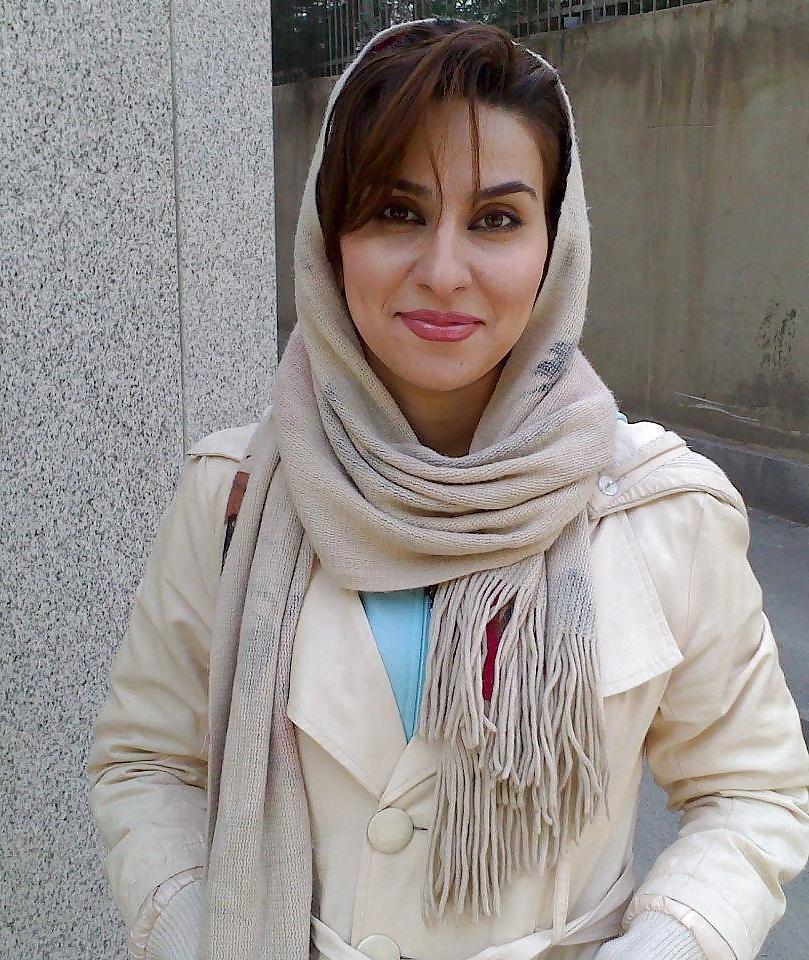 20P Persian Girls From FB 4