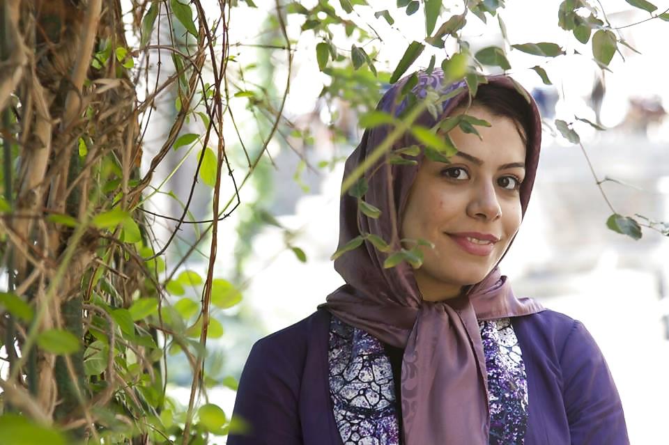 20P Persian Girls From FB 4