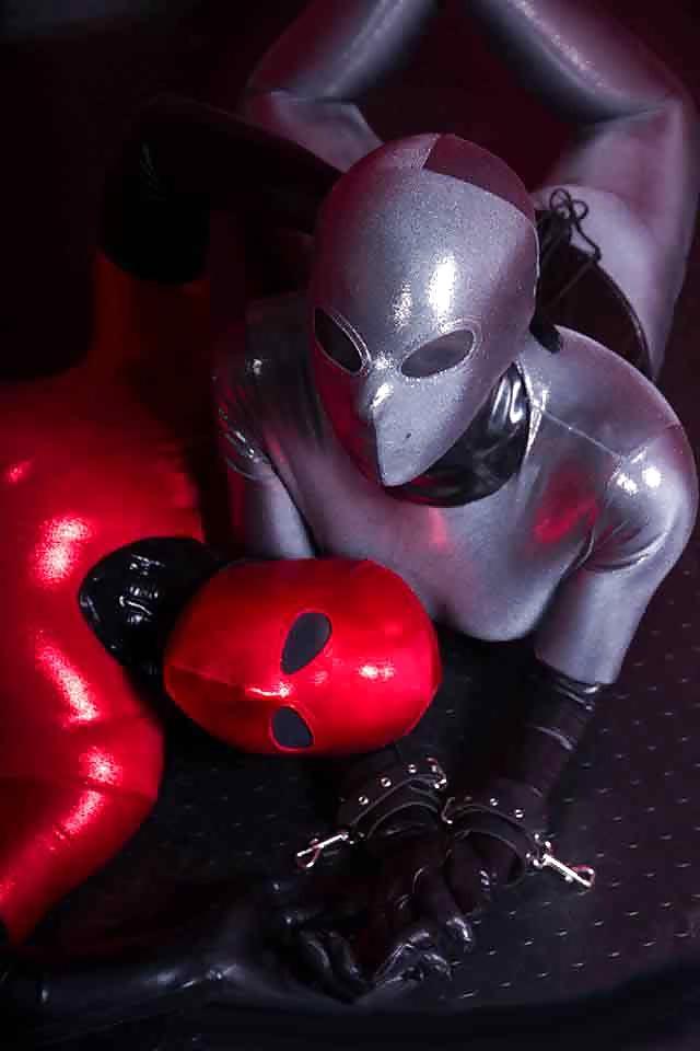 5P Fetish mask