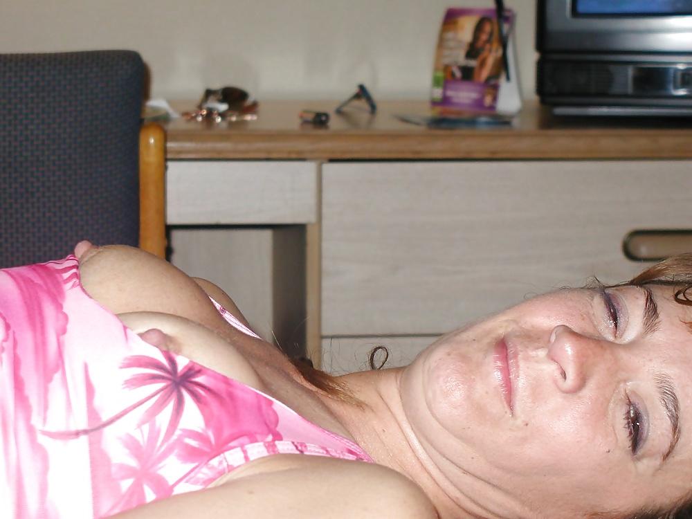25P Small tits MILF