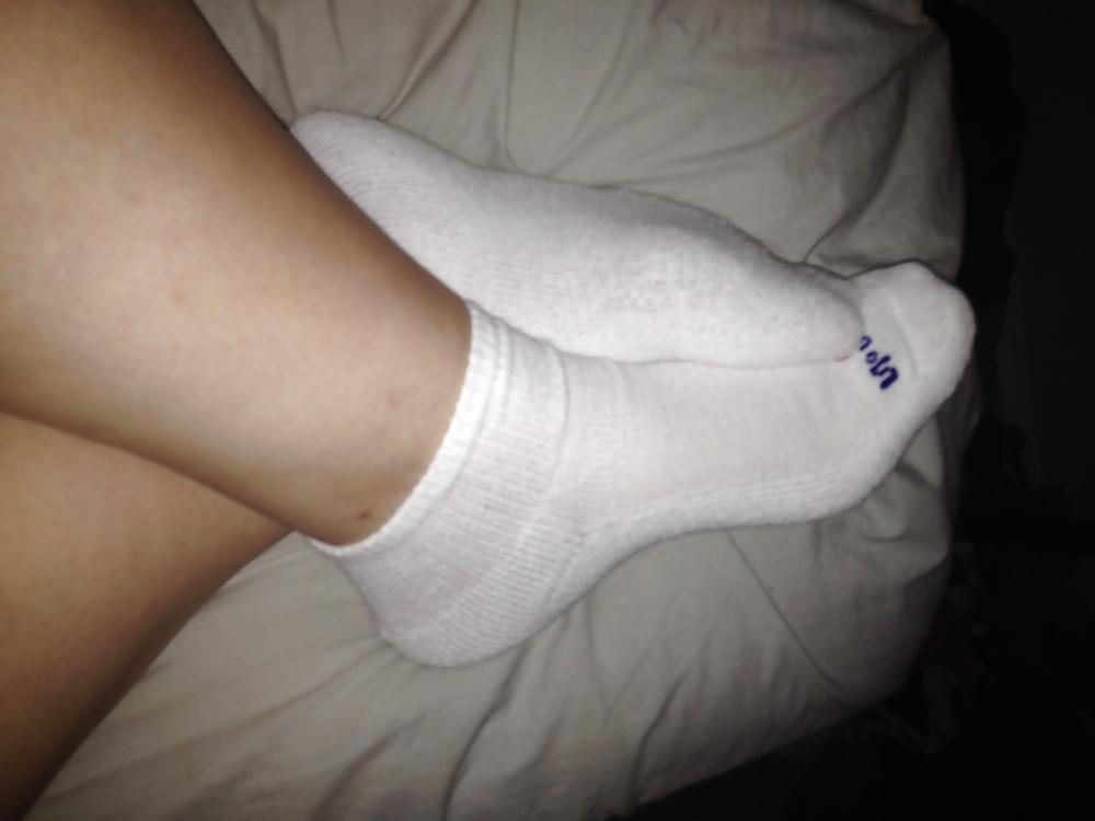 25P My little chubby friend amanda pussy n socks 