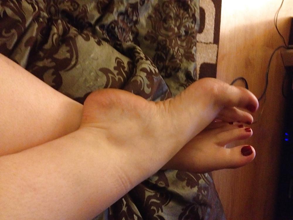25P My little chubby friend amanda pussy n socks 