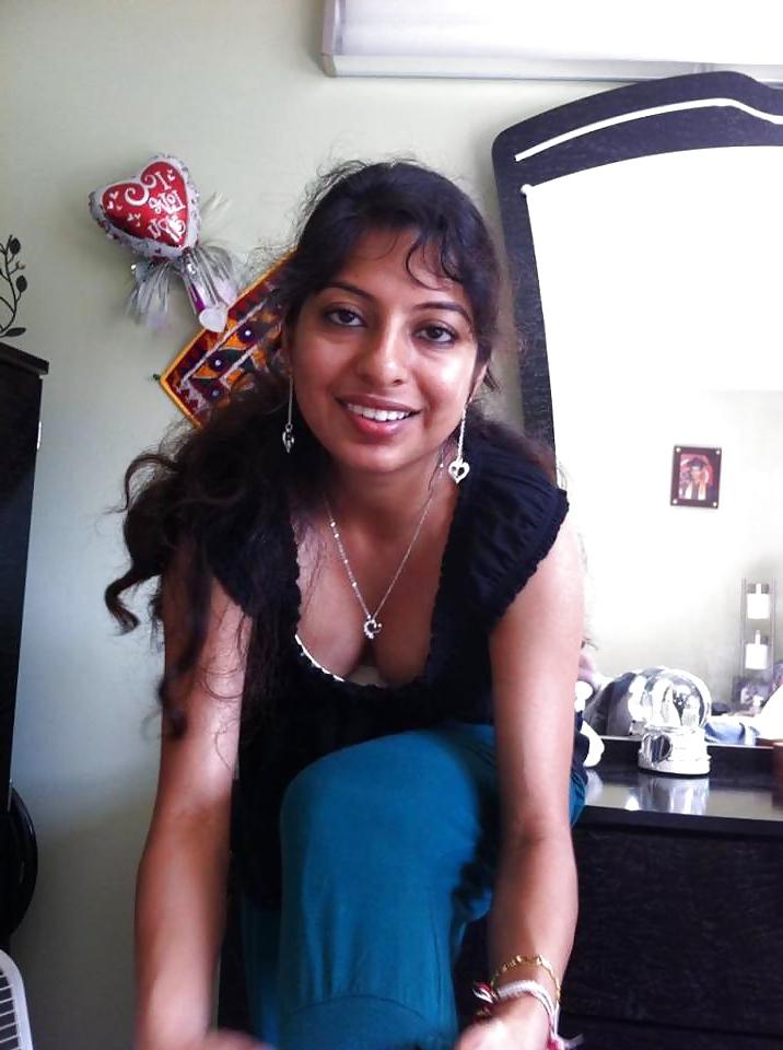 25P Indian real pictures