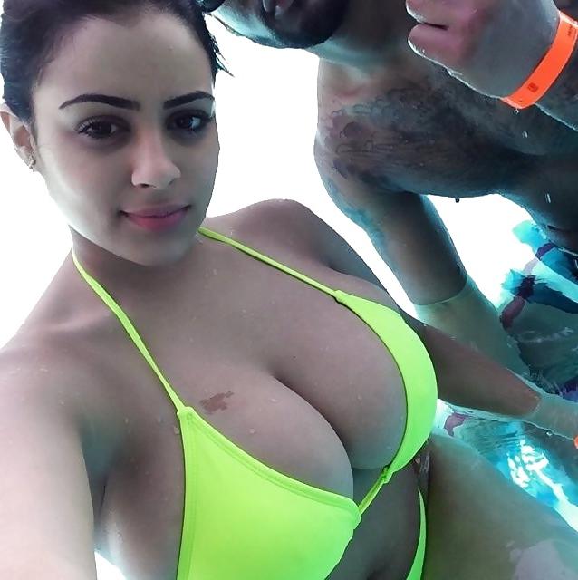 25P Busty Arab Babe.