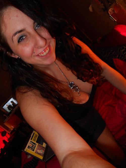 25P American Girl With Big Tits