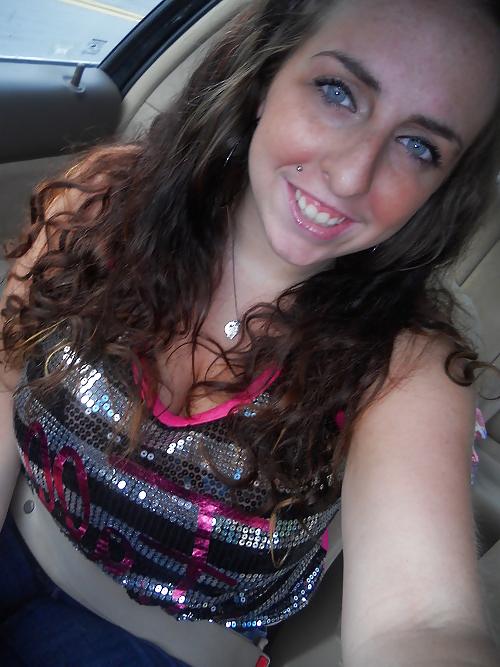 25P American Girl With Big Tits