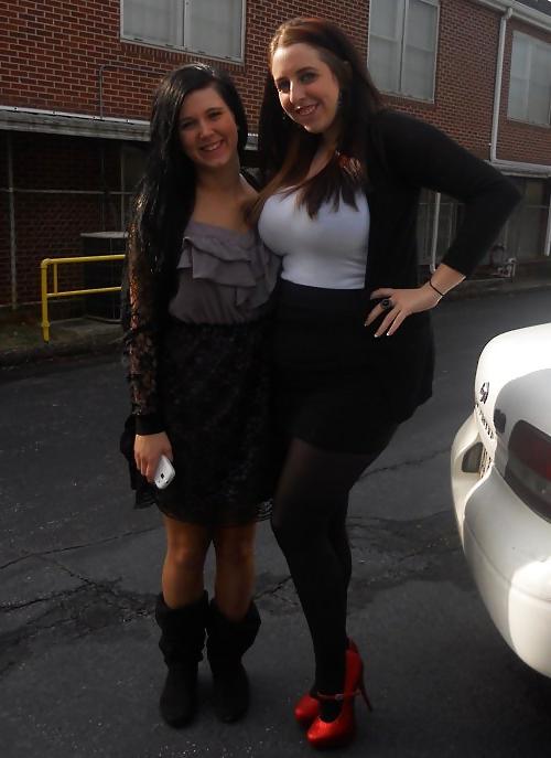 25P American Girl With Big Tits