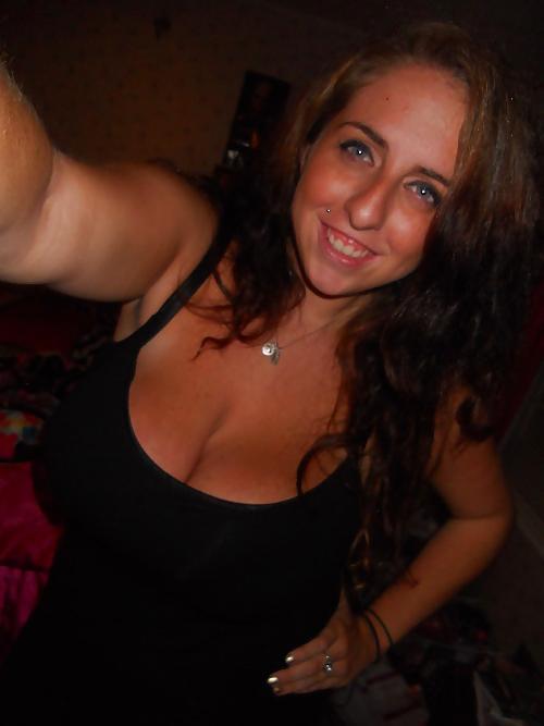 25P American Girl With Big Tits