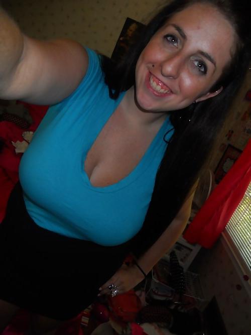 25P American Girl With Big Tits