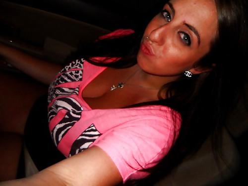 25P American Girl With Big Tits
