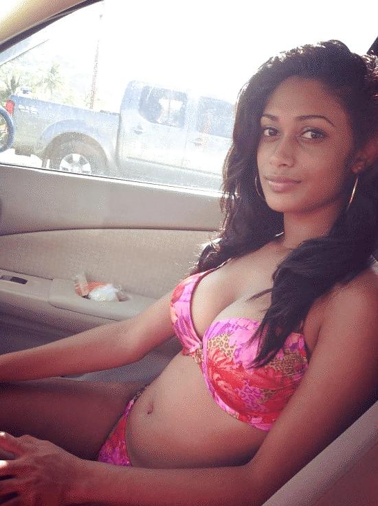 25P Beurettes jolies boobs