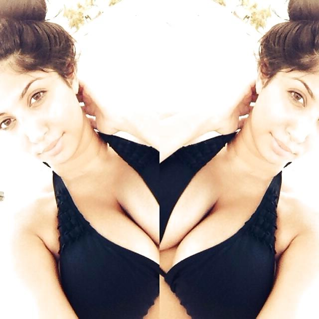 25P Beurettes jolies boobs