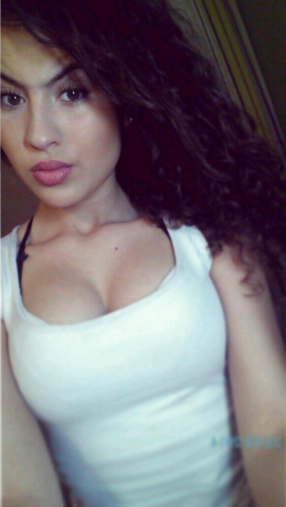 25P Beurettes jolies boobs