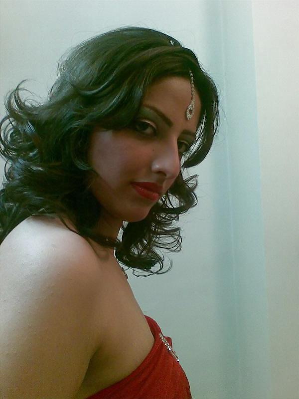 25P Persian Iranian Babes Nude