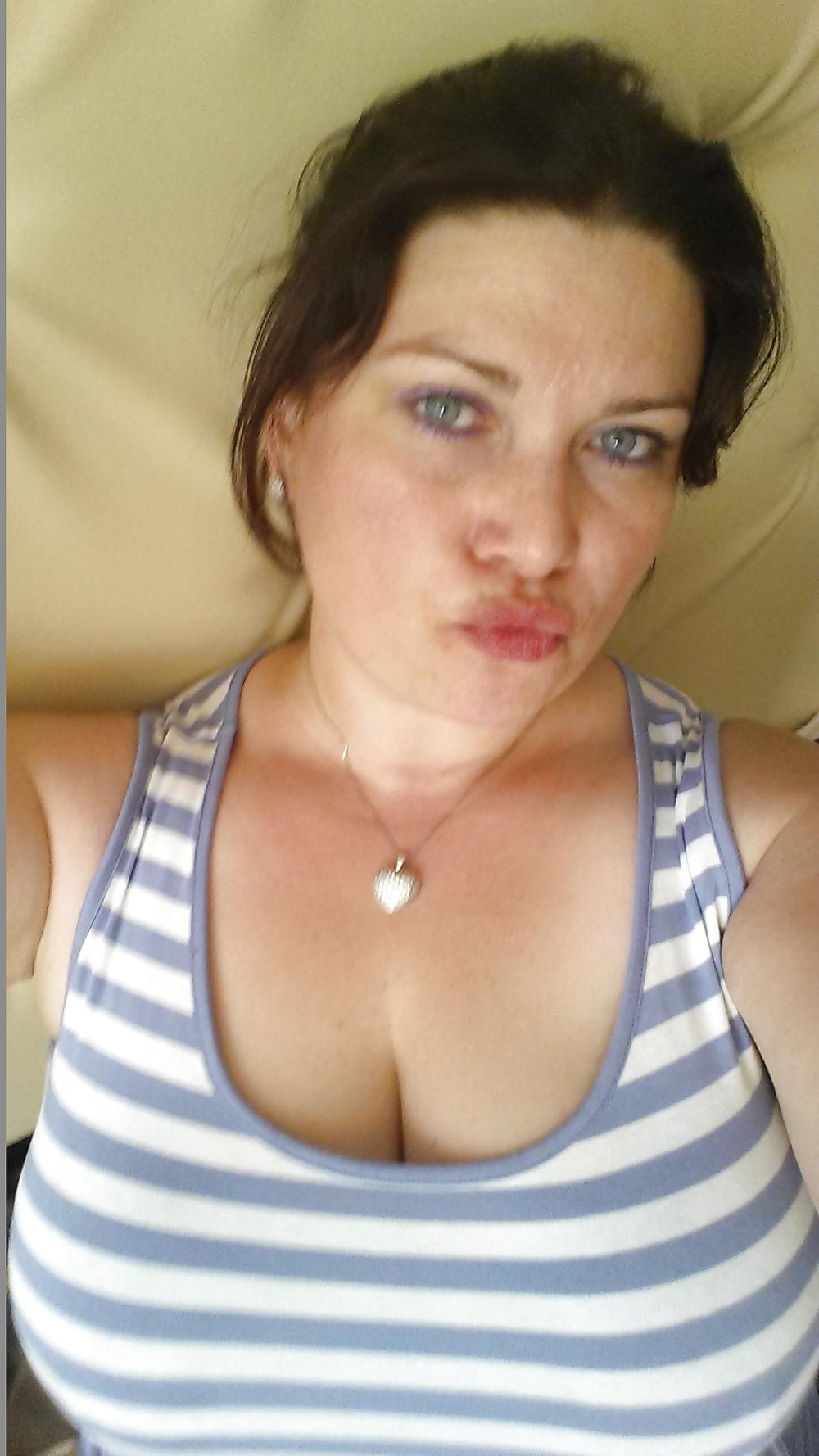 9P Romanian Huge Tits Amateur 25