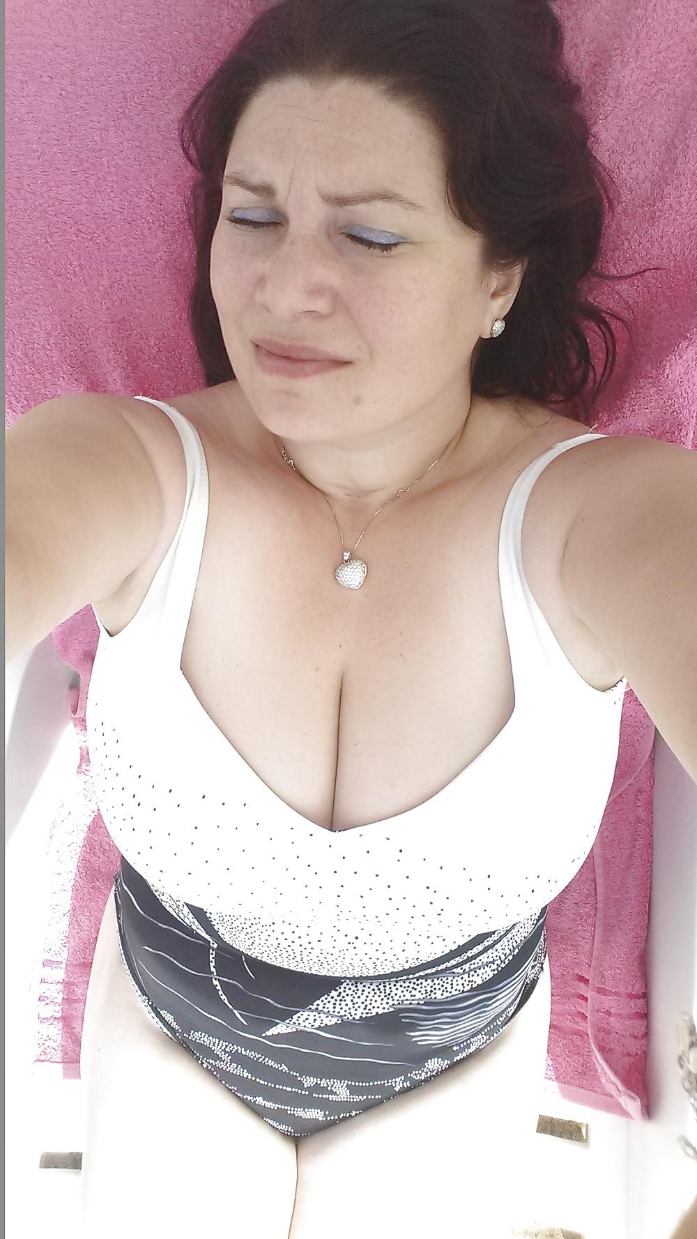 9P Romanian Huge Tits Amateur 25