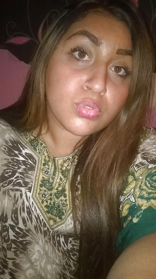 20P Beurette Visage a Sperme 16
