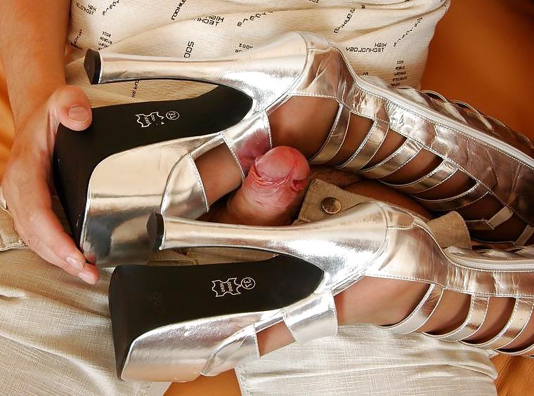 25P Closeup heels n boots 