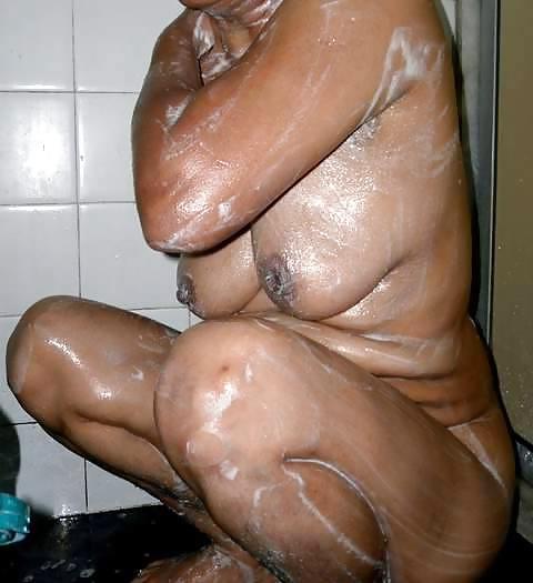 11P Indian aunty's