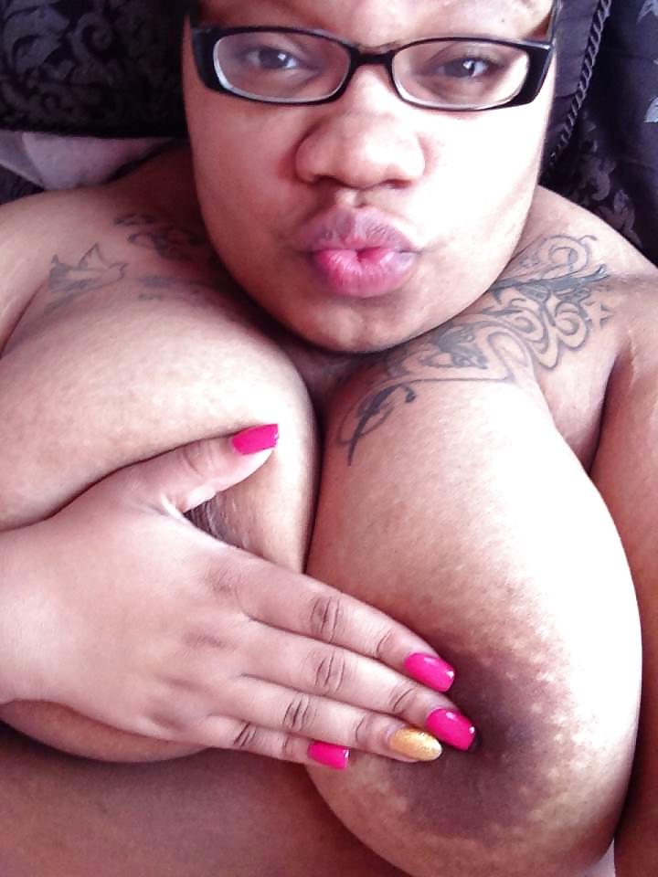 25P Jasmine(Big Tits Huge Areolas) & A Pretty Pussy 2