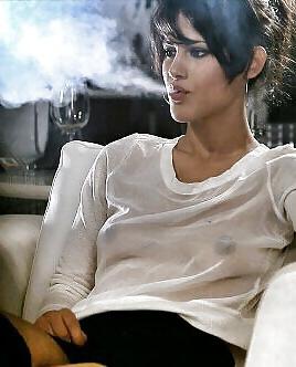 25P Smoking Sexy 16