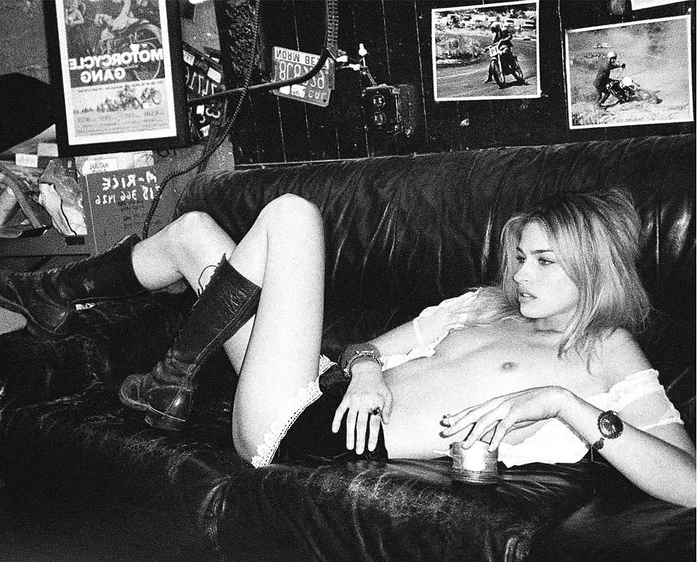 25P Smoking Sexy 16
