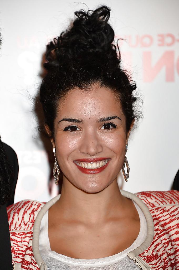 25P Sabrina Ouazani actrice french beurette