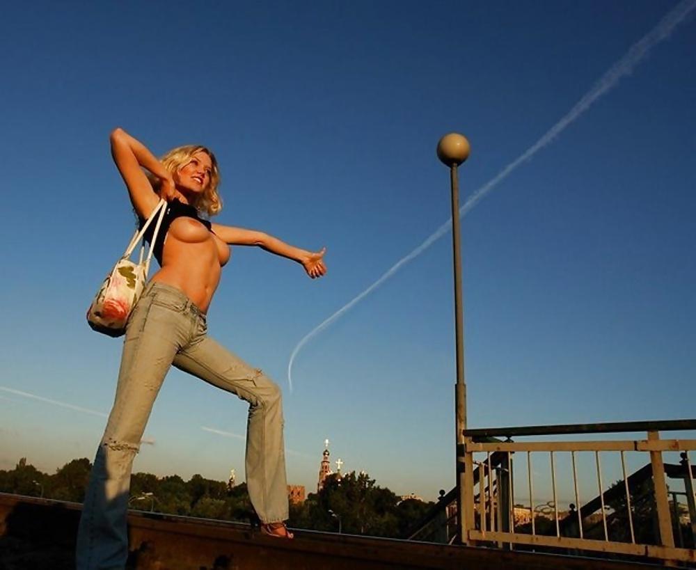 25P Hitchhiking Babes 1  Hitch Hiking Thumbing