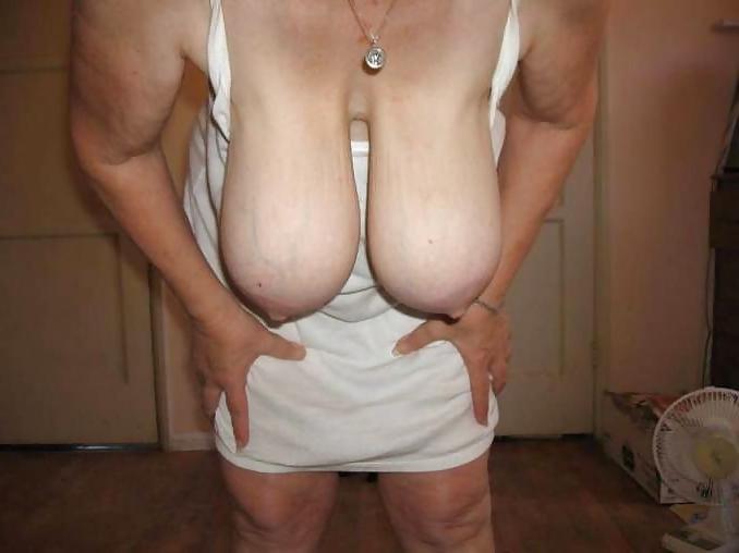 15P AMATEUR MATURES GRANNIES BBW BIG BOOBS BIG ASS 42