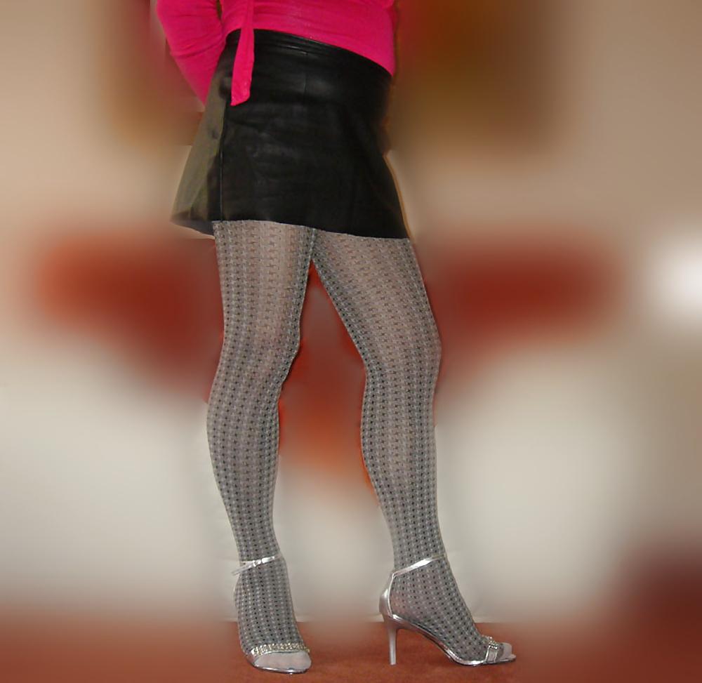 5P Nadine CD Pantyhose, heels and tigh high boots