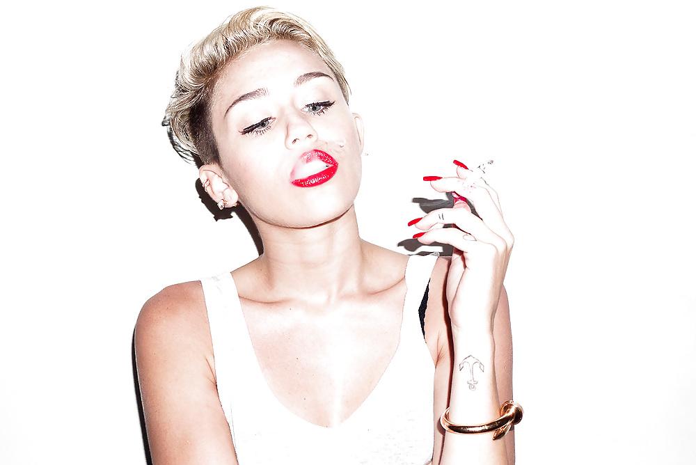 25P Smoking Celebs
