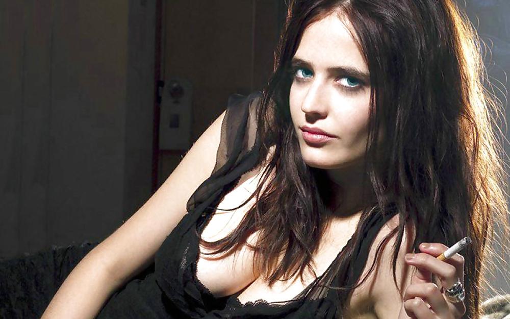 25P Smoking Celebs