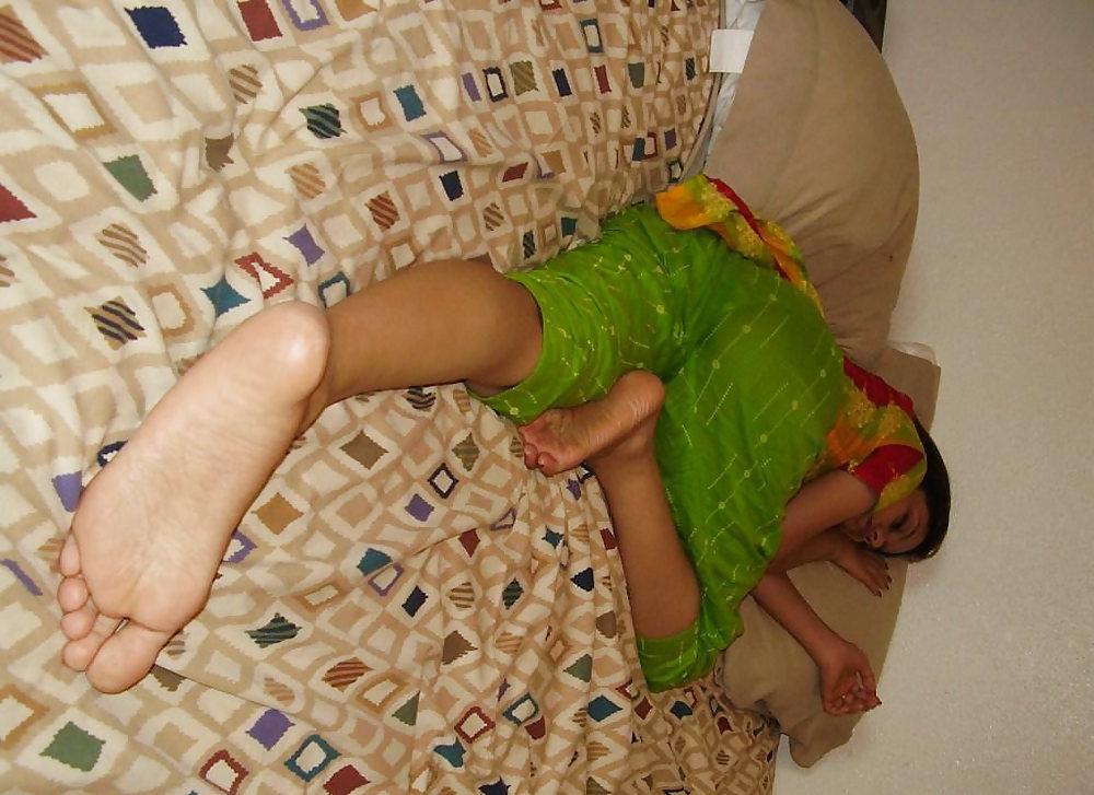 25P Meenaskhi And Shamita Indian Girls