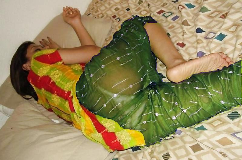 25P Meenaskhi And Shamita Indian Girls
