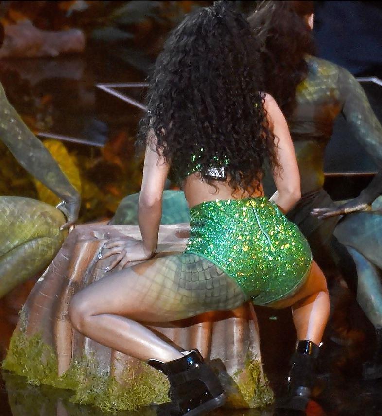 18P Nicki Minaj - Hot Ebony Slut for a damn hard Fuck !