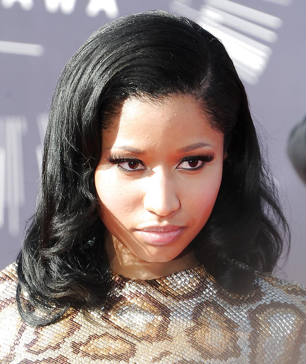 18P Nicki Minaj - Hot Ebony Slut for a damn hard Fuck !