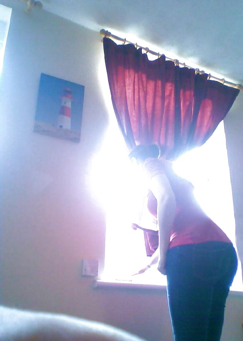 25P My friend's big sexy ass