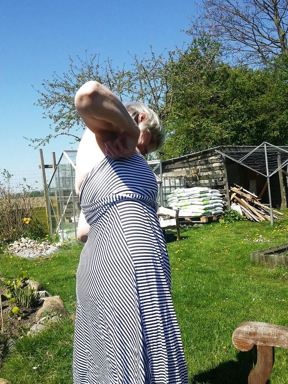 16P Showing my tits in the garden