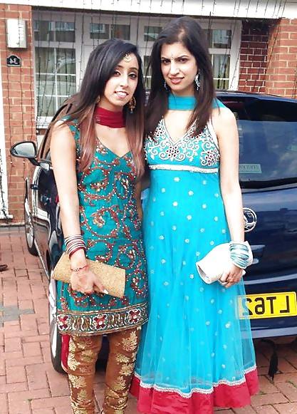 22P Indian Girls - which one and how would you fuck them! 5