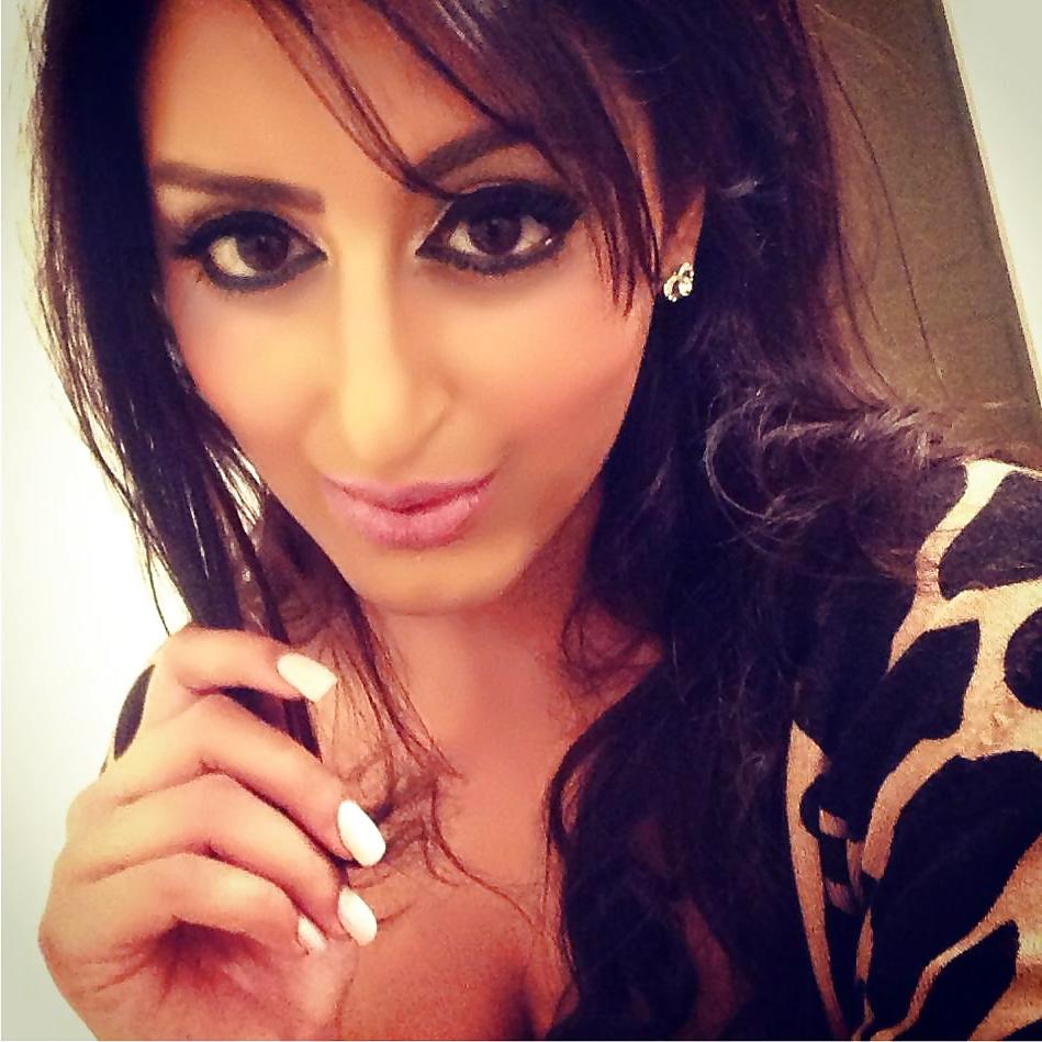 22P Indian Girls - which one and how would you fuck them! 5