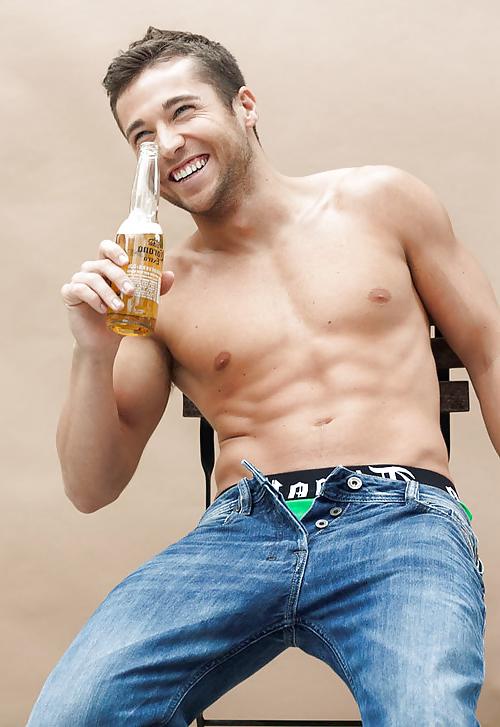 25P Hot gay pictures, cartoons, big dicks, hot fuck, hot suck